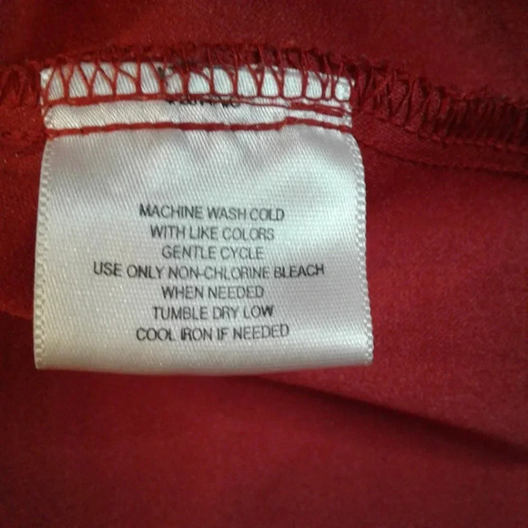 Basic Editions Woman's Red Velour Button Down Polyester Shirt  Top Size 2X - Picture 6 of 9